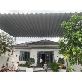 Mái xếp Phương Nam đã thi công bàn giao mái xếp lượn sóng giá rẻ cho nhà biệt thự tại 81 Bế Văn Đàn Dĩ An Bình Dương