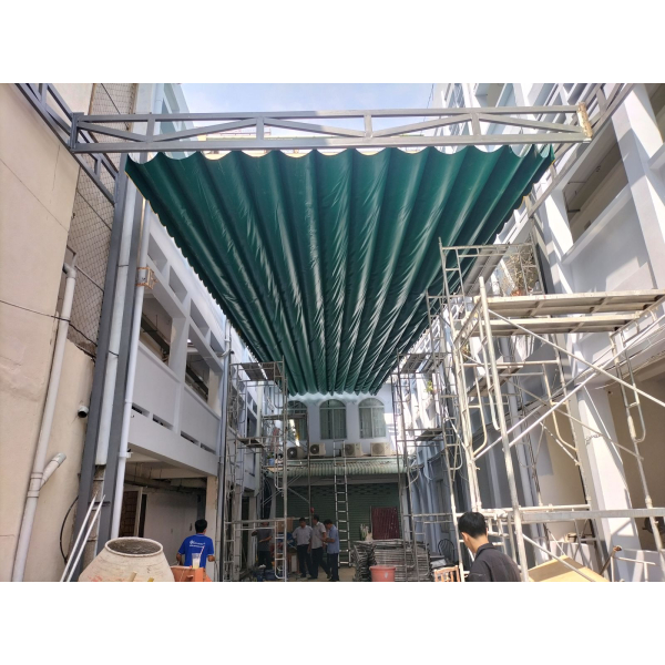 Mái xếp Phương Nam đã thi công bàn giao mái xếp lượn sóng che bải xe văn phòng tại Hai Bà Trưng Q1 HCM