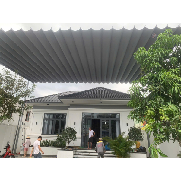 Mái xếp Phương Nam đã thi công bàn giao mái xếp lượn sóng giá rẻ cho nhà biệt thự tại 81 Bế Văn Đàn Dĩ An Bình Dương