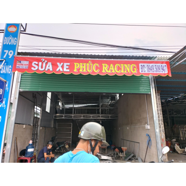 Mái xếp Phương Nam đã thi công bàn giao mái mái hiên giá rẻ cho tiêm sửa xe tại KP2 Phườngng Hội Nghĩa Thành Phố Tân Uyên Bình Dương  