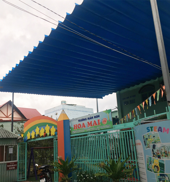 Mái xếp Phương Nam đã thi công bàn giao mái xếp lượn sóng giá rẻ cho trường mầm non Hoa Mai tại Thủ Đức TP Hồ Chí Minh
